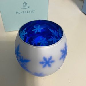 Party lite Snowflake tealight candle holder